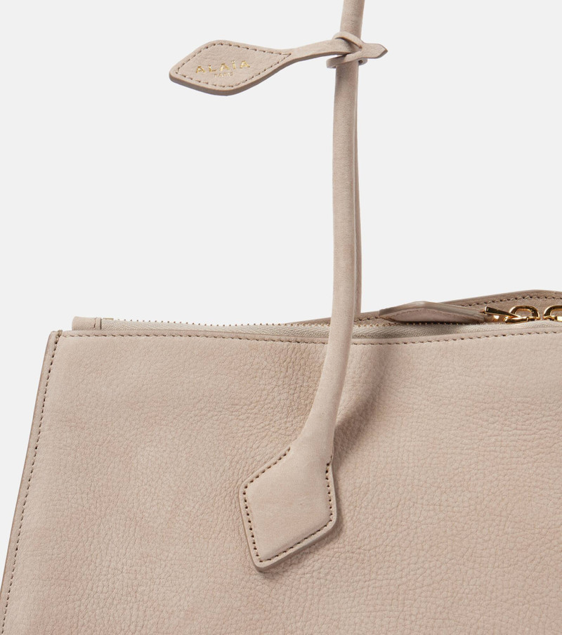 Alaïa Le Teckel leather tote bag outlook