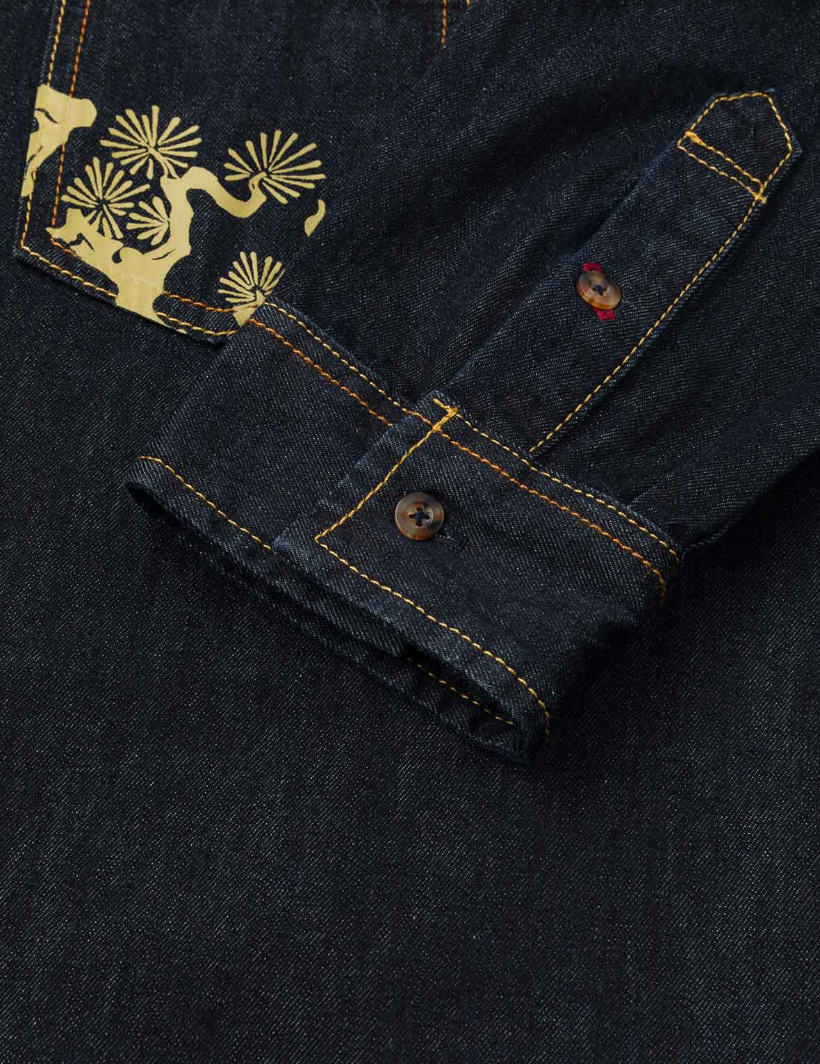 Multi-pocket and Barcode Seagull Embroidery Regular Fit Denim Shirt - 10