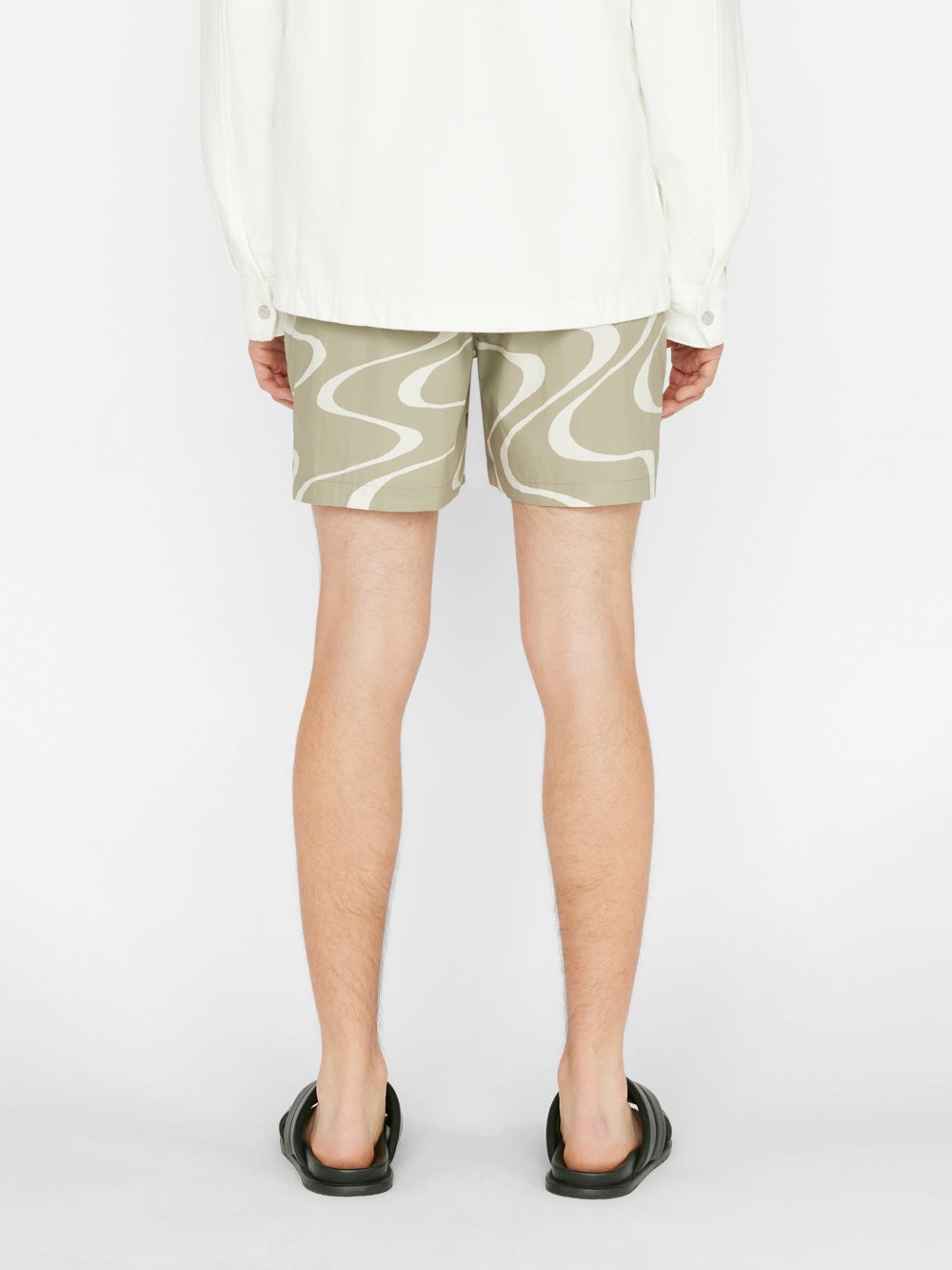 Abstract Wave Graphic Short in Sand Beige Print - 8