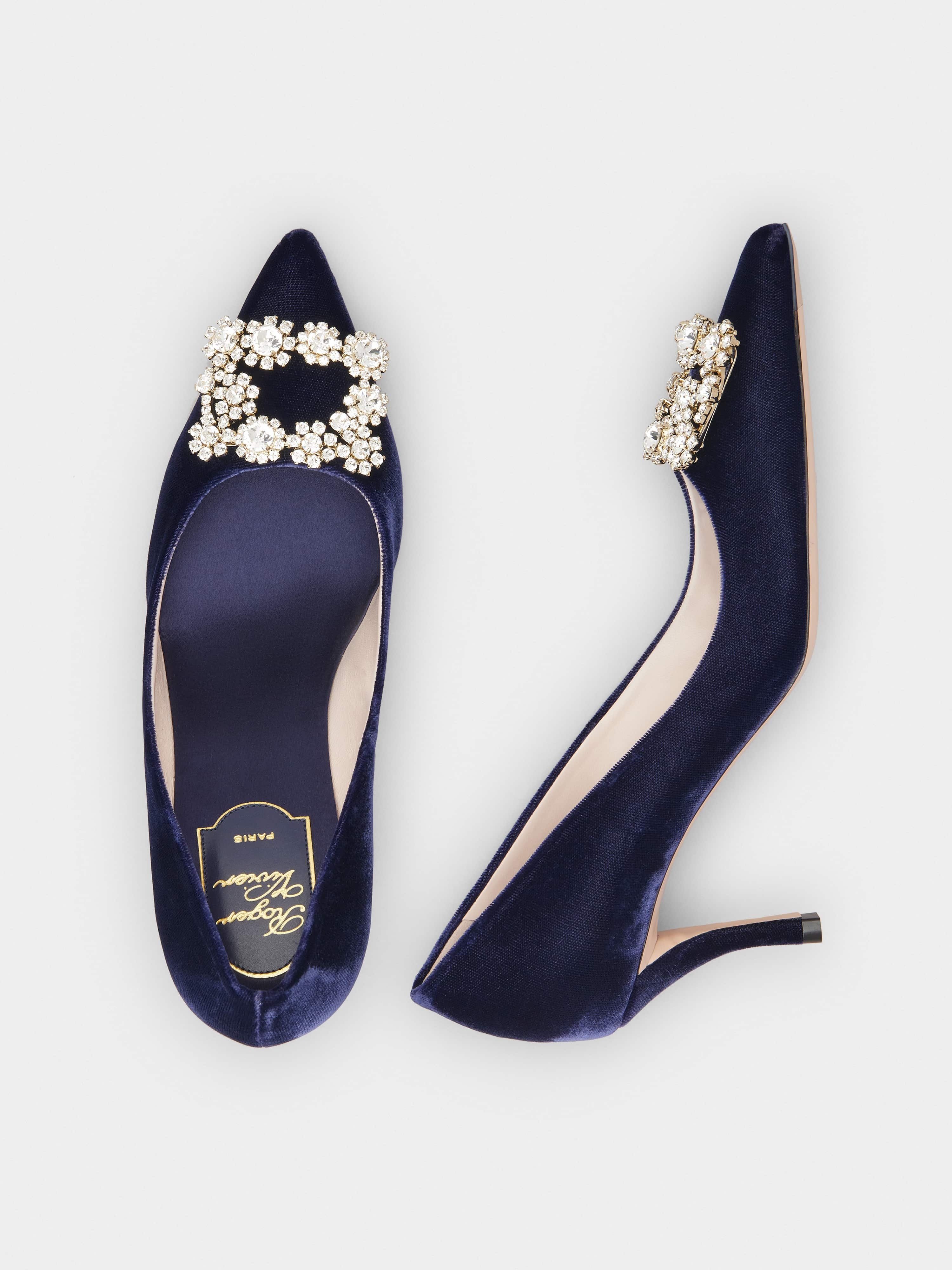 Roger Vivier Flower Strass Buckle Pumps in Velvet | REVERSIBLE