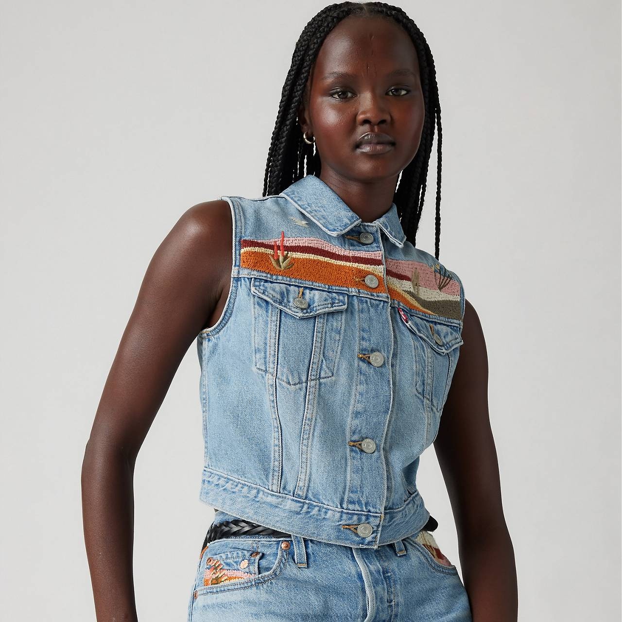 EMBROIDERED XS VEST - 3