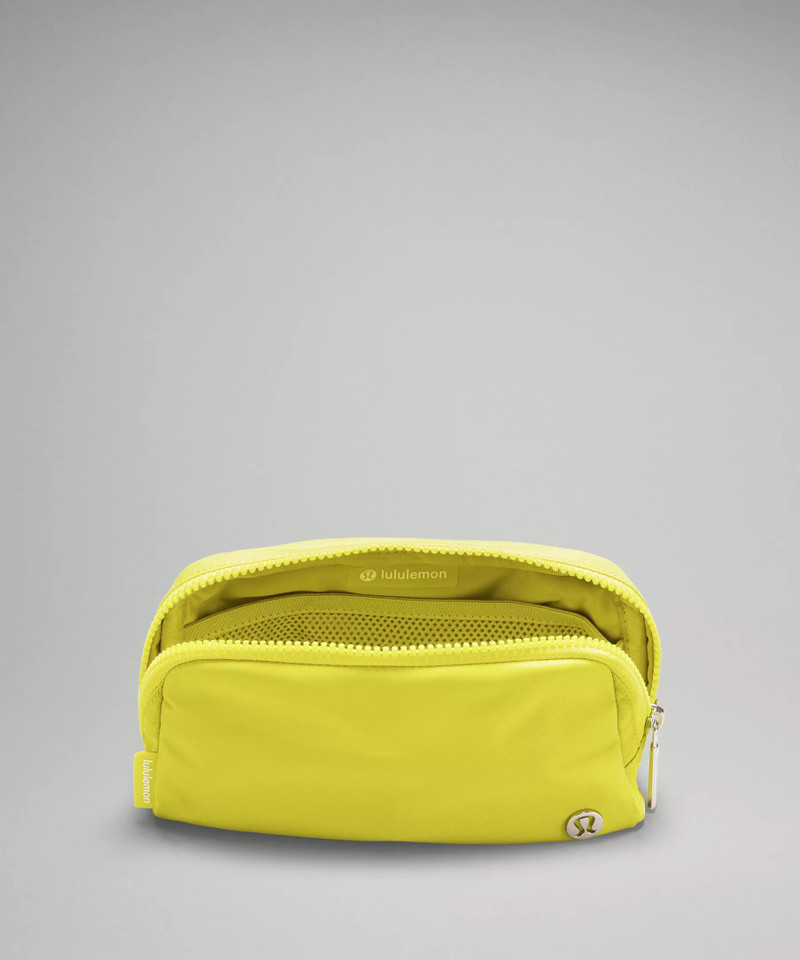 Everywhere Belt Bag 1L 4