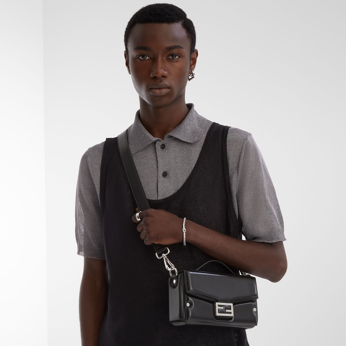 FENDI 新作 3WAYショルダーバッグ 本革 黒 Baguette Soft Trunk Soft Trunk Baguette Leather Black | Fendi