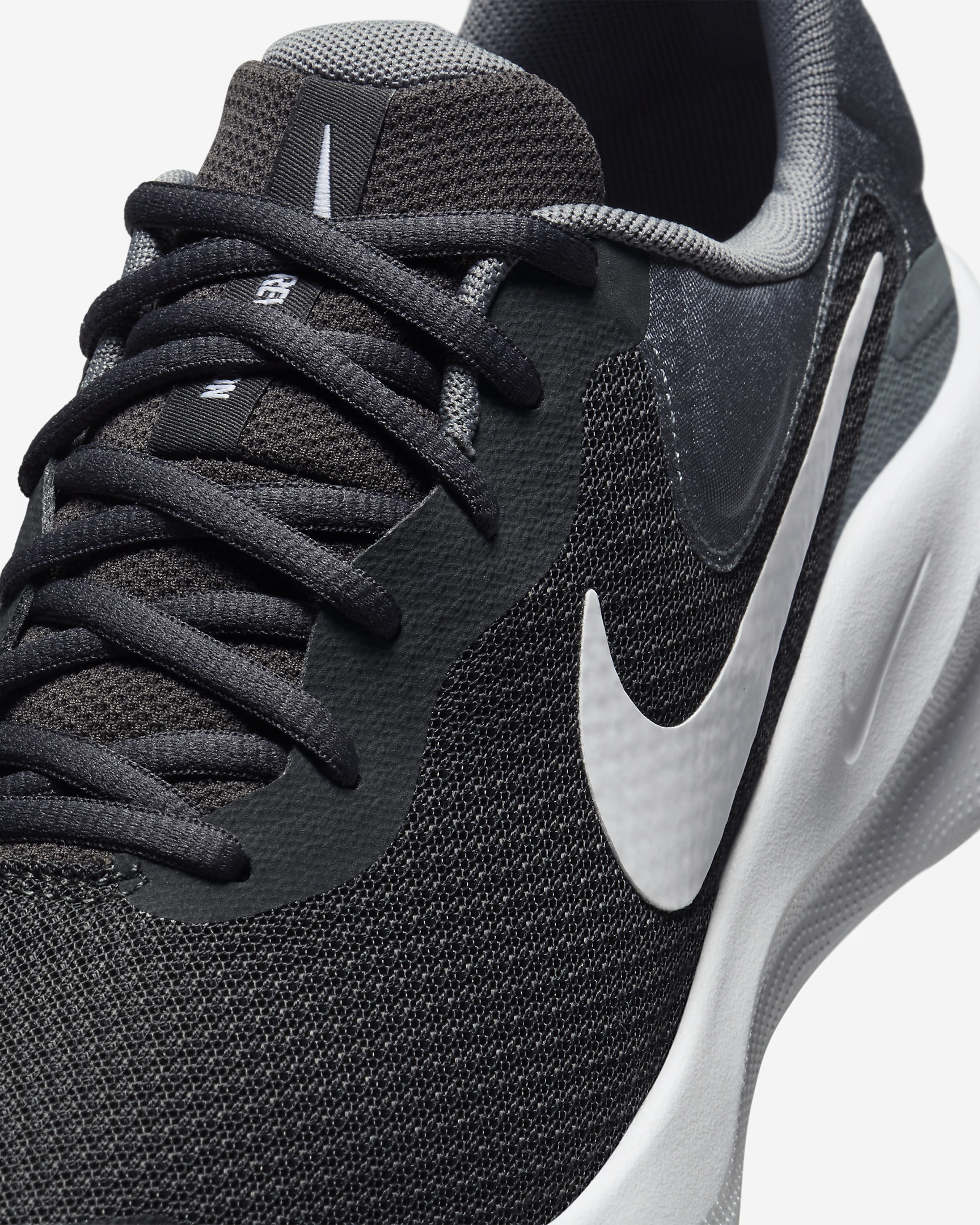Nike Revolution 7 Men's Road Running Shoes - 7