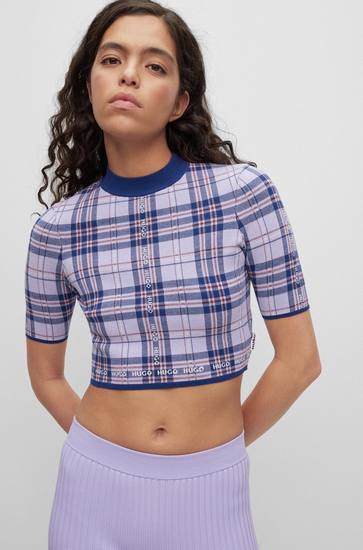 SHORT-SLEEVED CROPPED SWEATER WITH LOGO CHECK - 5
