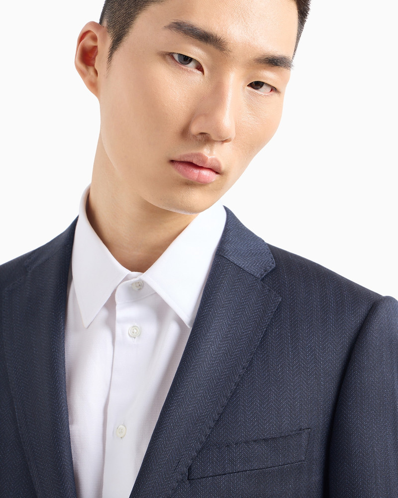 Single-breasted, slim-fit suit in superfine wool with a striped chevron motif 5