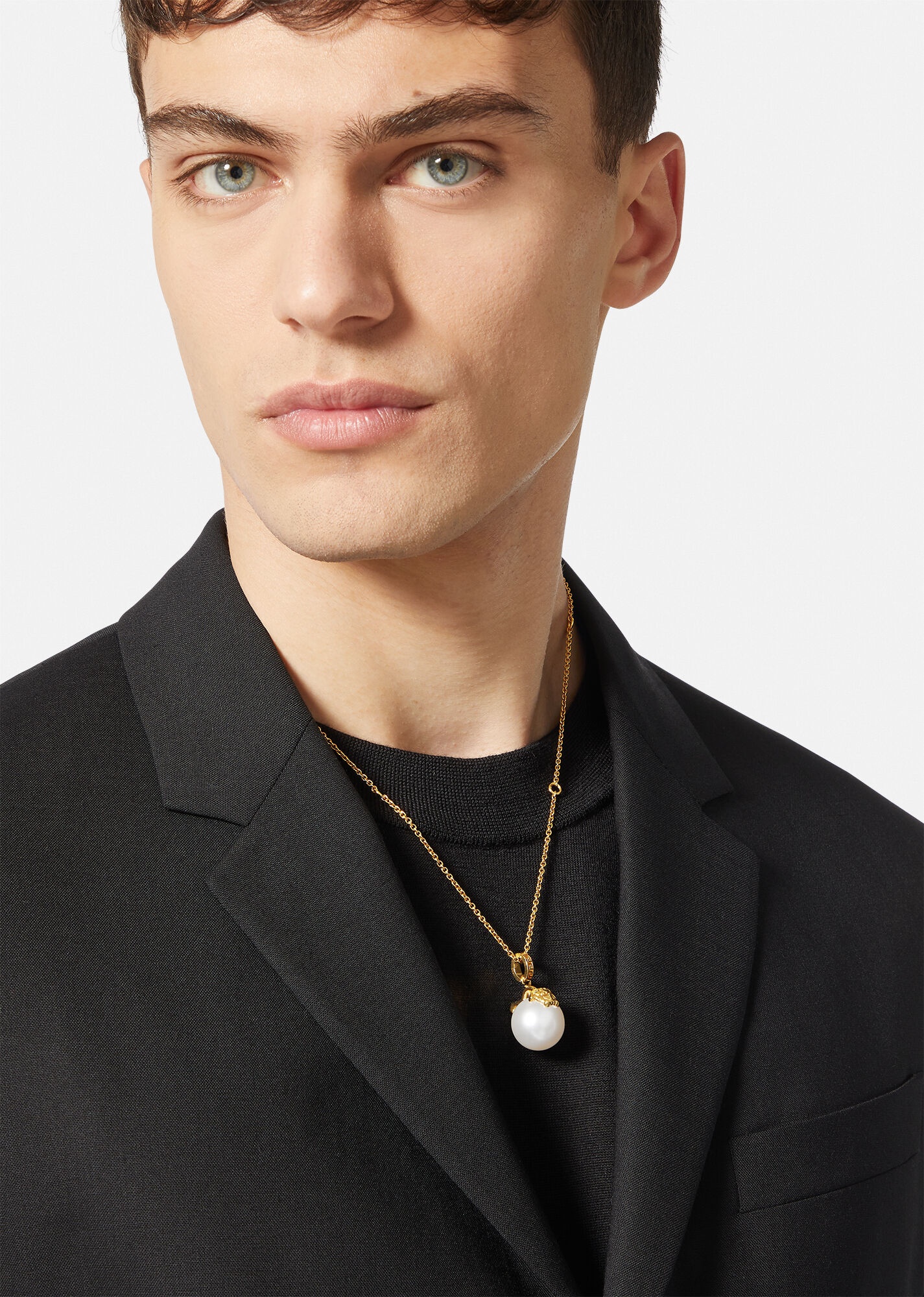 Medusa Pearl Chain Necklace - 3