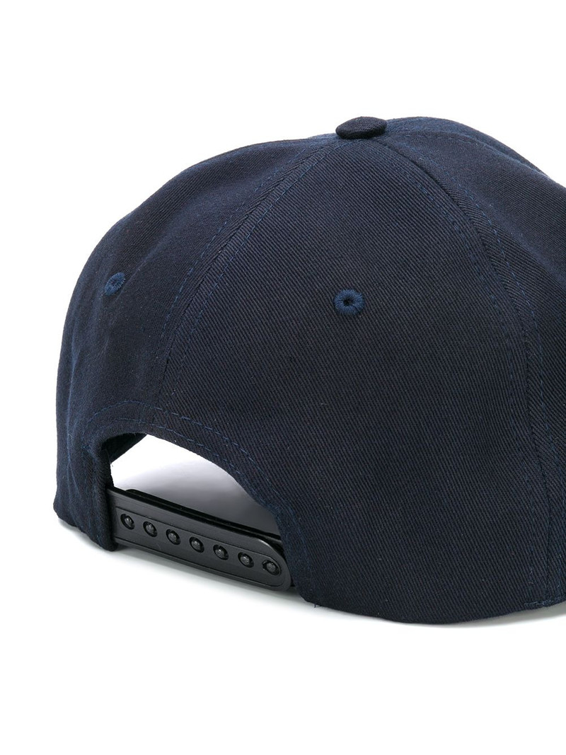 Moncler logo patch cap outlook