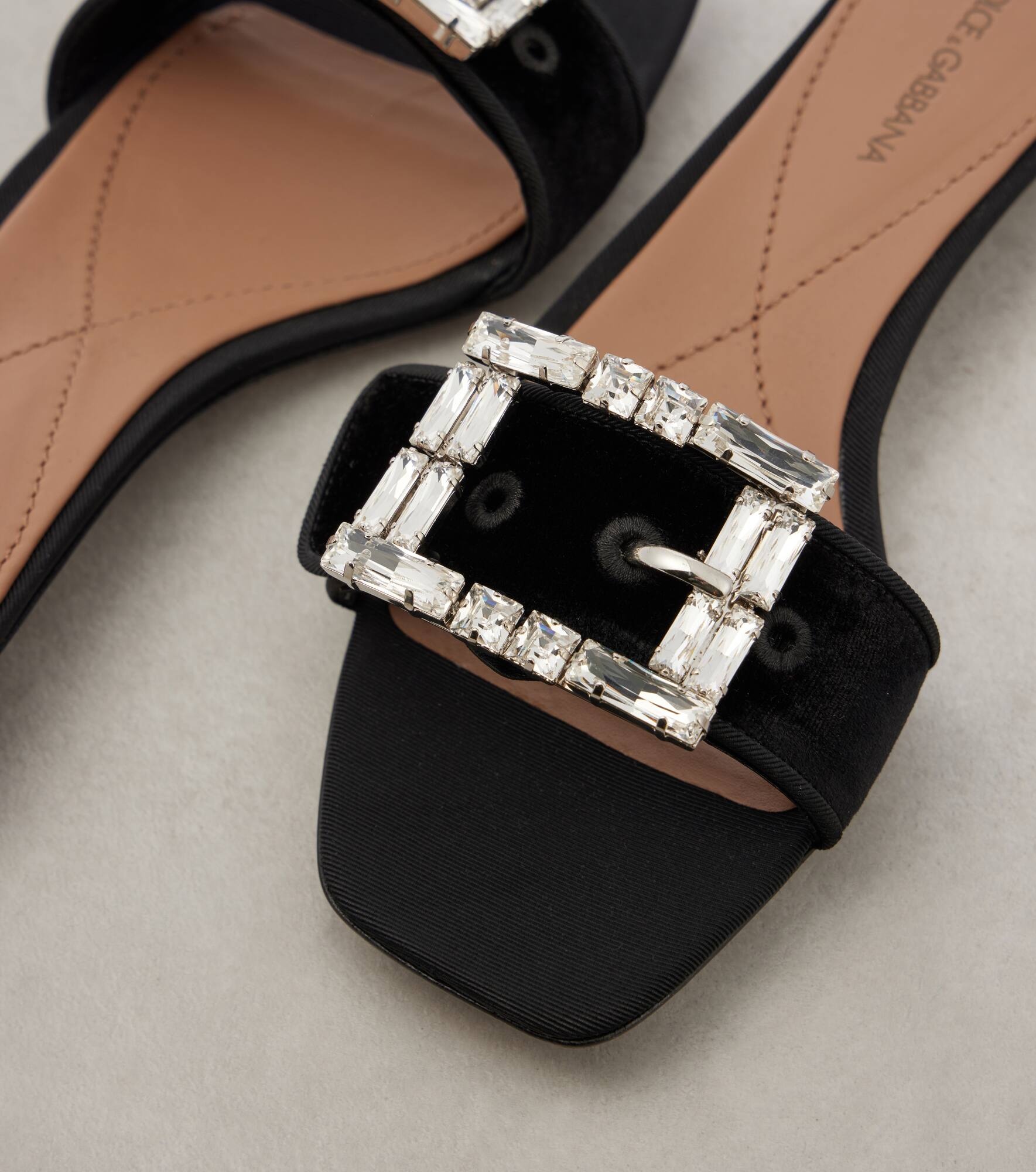 Embellished velvet slides - 4