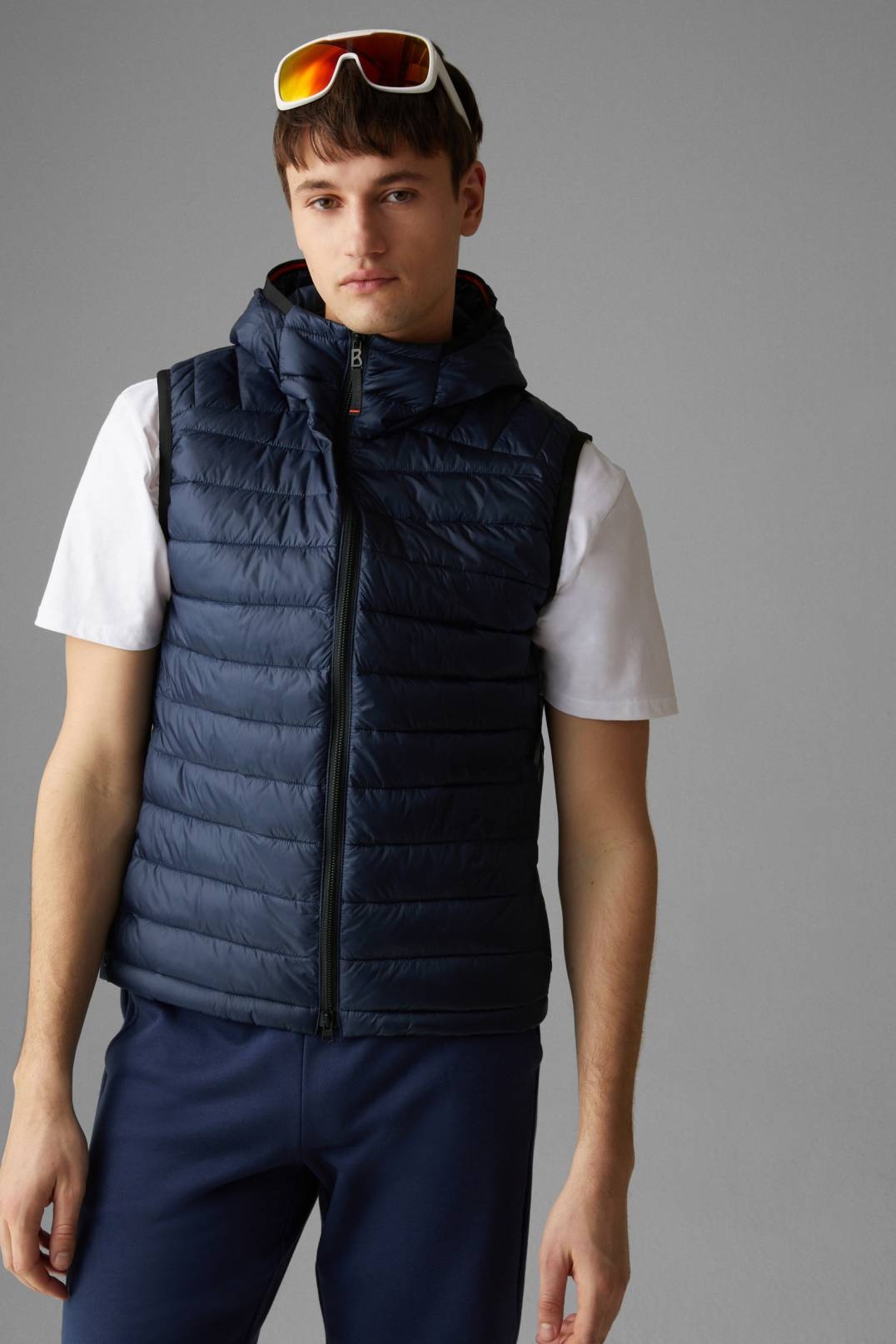 CASAN QUILTED VEST IN BLUE - 2