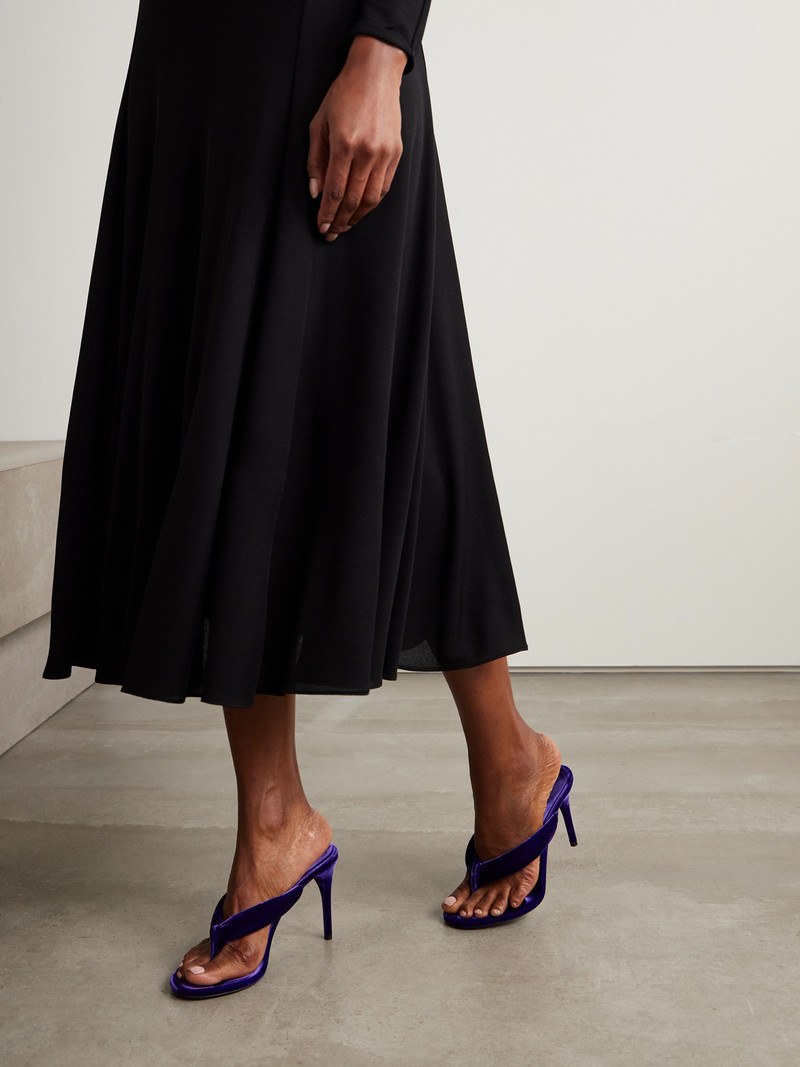Alaïa 90 Velvet Mules outlook