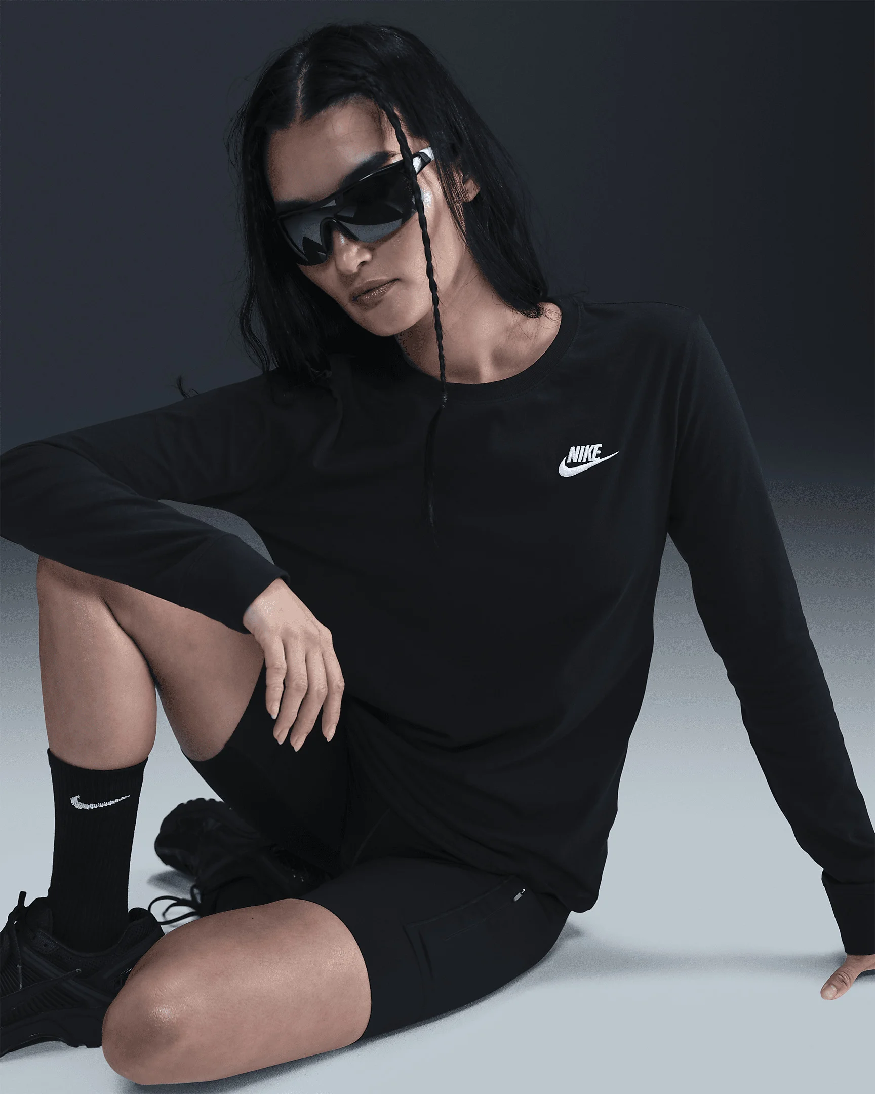 Nike Sportswear Club Women's Long-Sleeve T-Shirt - 1