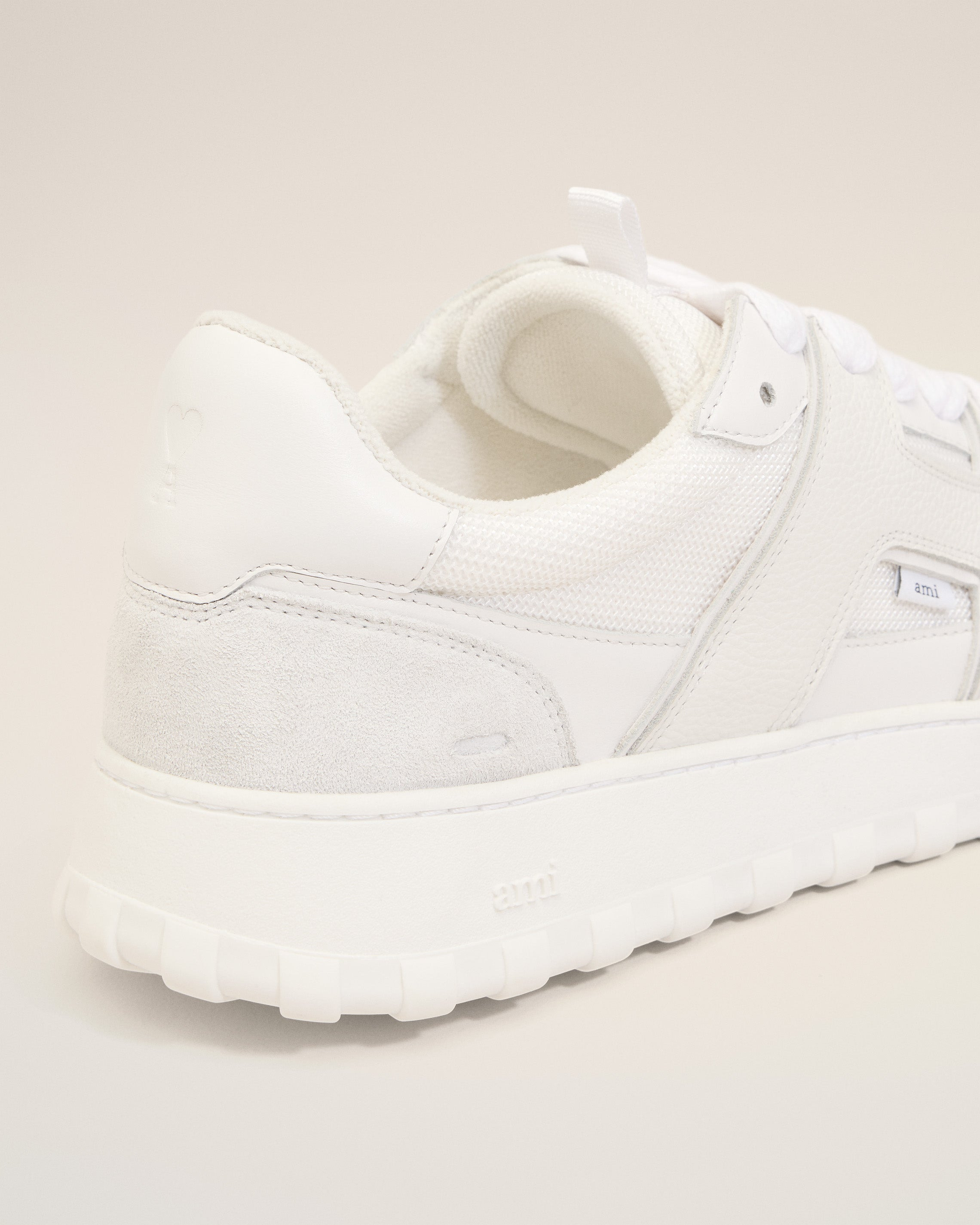 WHITE SMOOTH LEATHER LOW TOP A WALK SNEAKERS - 5