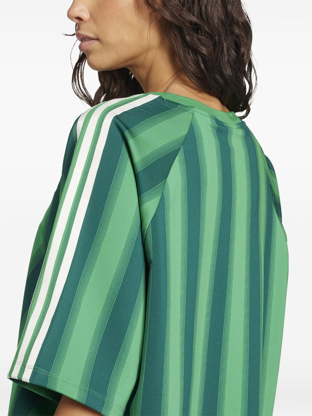 Loose Linear V-neck T-shirt - 3