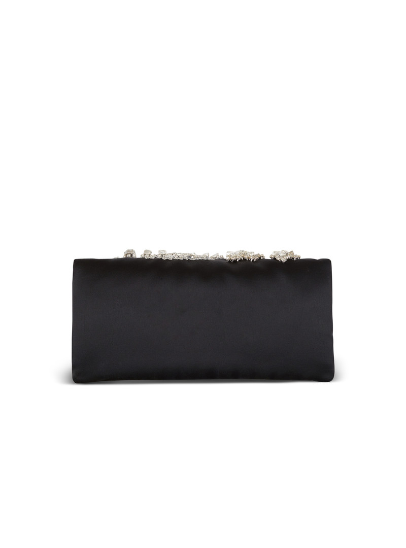 1945 Soft embroidered satin clutch 4