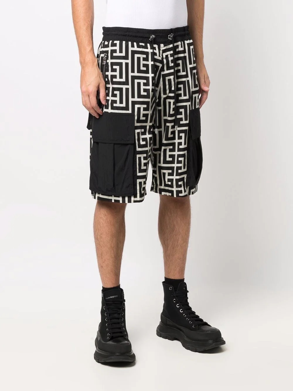 monogram-print cargo shorts - 3