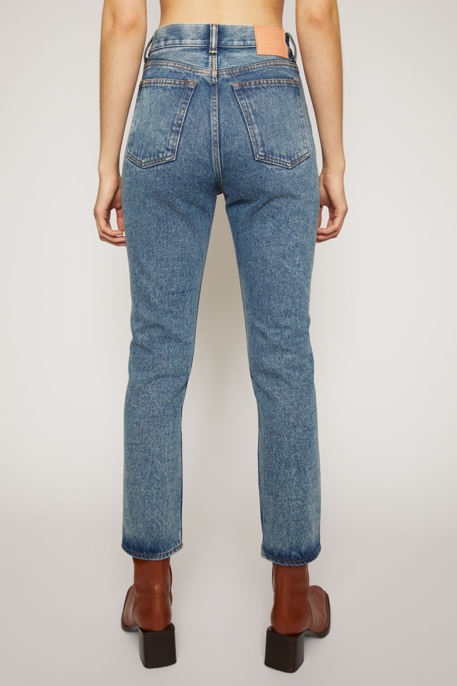 Cropped straight-leg jeans mid blue - 3