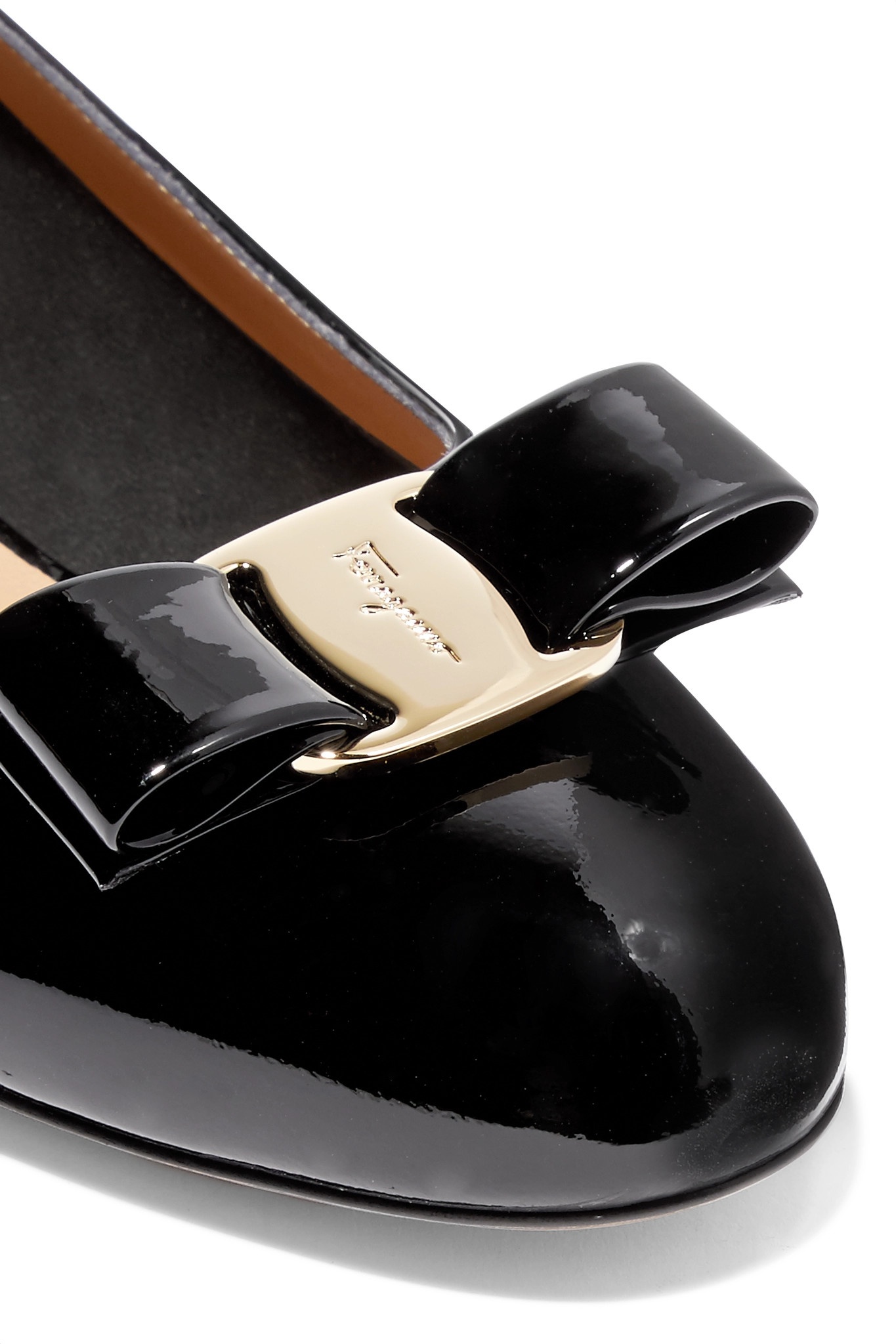 Vara bow-embellished patent-leather pumps - 5