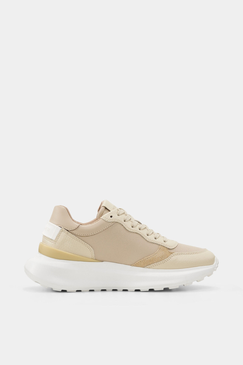 BOGNER Paris Sneakers in Beige outlook