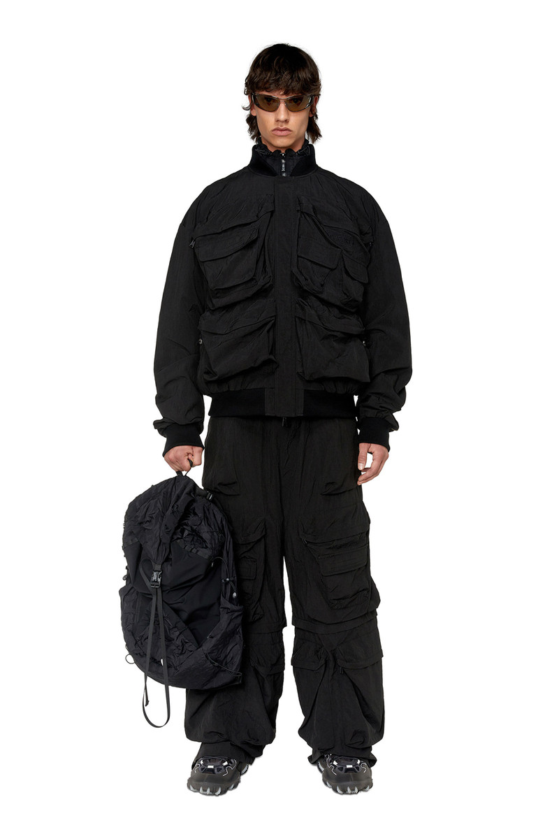 Diesel J-STAIN-SHORT outlook