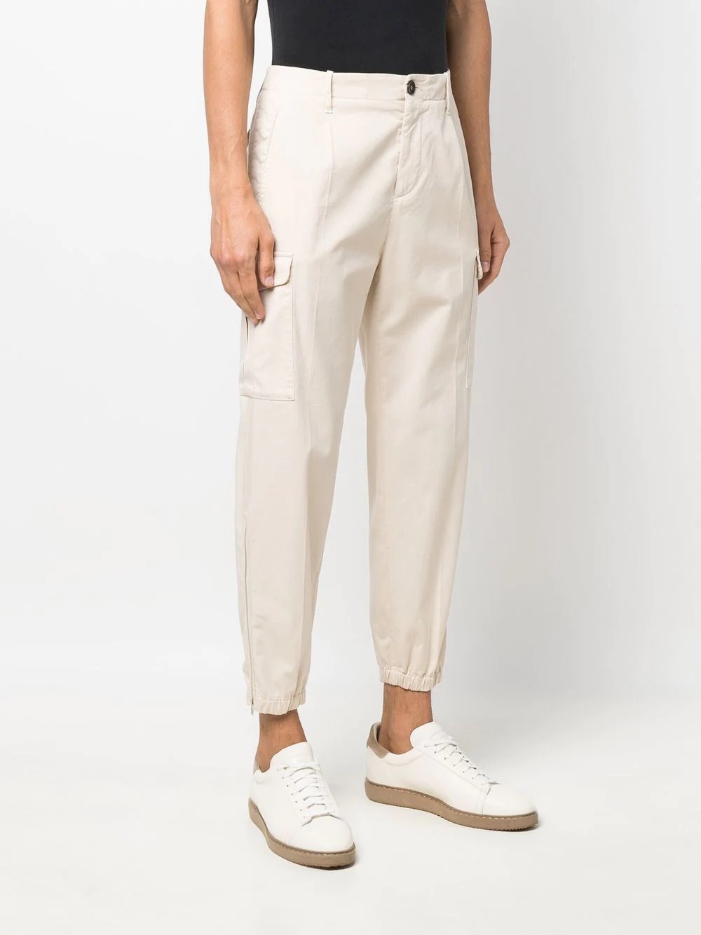 pressed-creased multi-pocket straight-leg trousers - 3