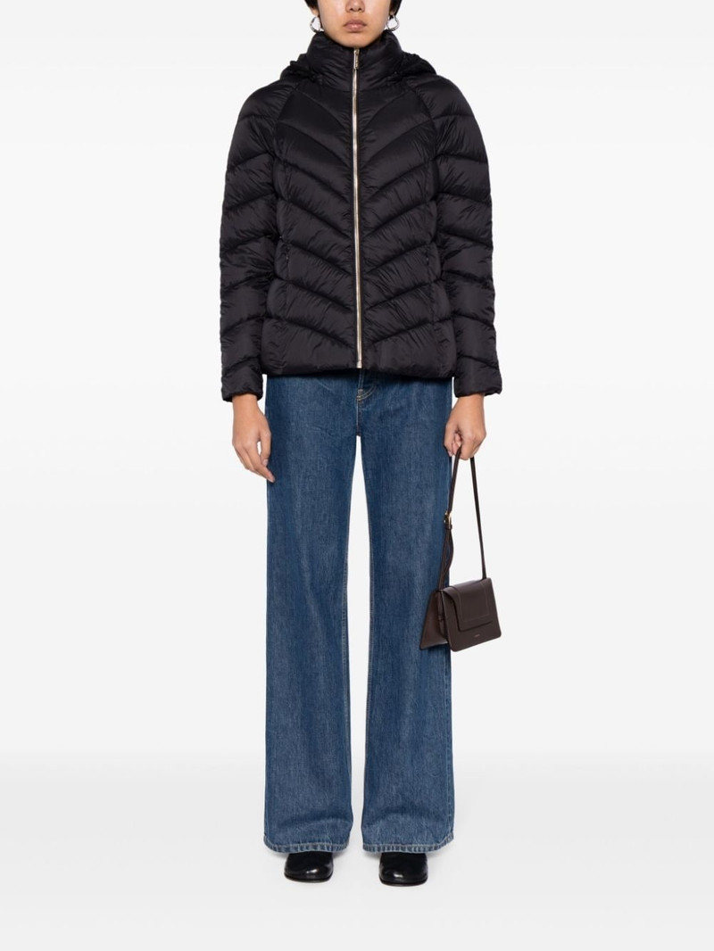 MICHAEL KORS Chevron-quilted puffer jacket outlook