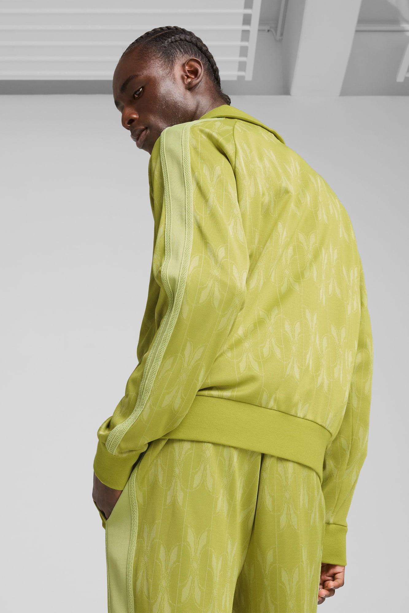 The NeverWorn V T7 Track Jacket Men - 6