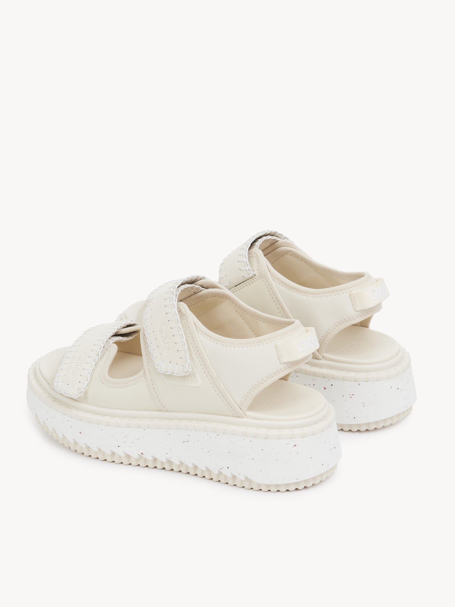 Chloe ワイトレックセラハンツ CHC24UPA04007 095 Chloé LILLI FLAT SANDAL | REVERSIBLE