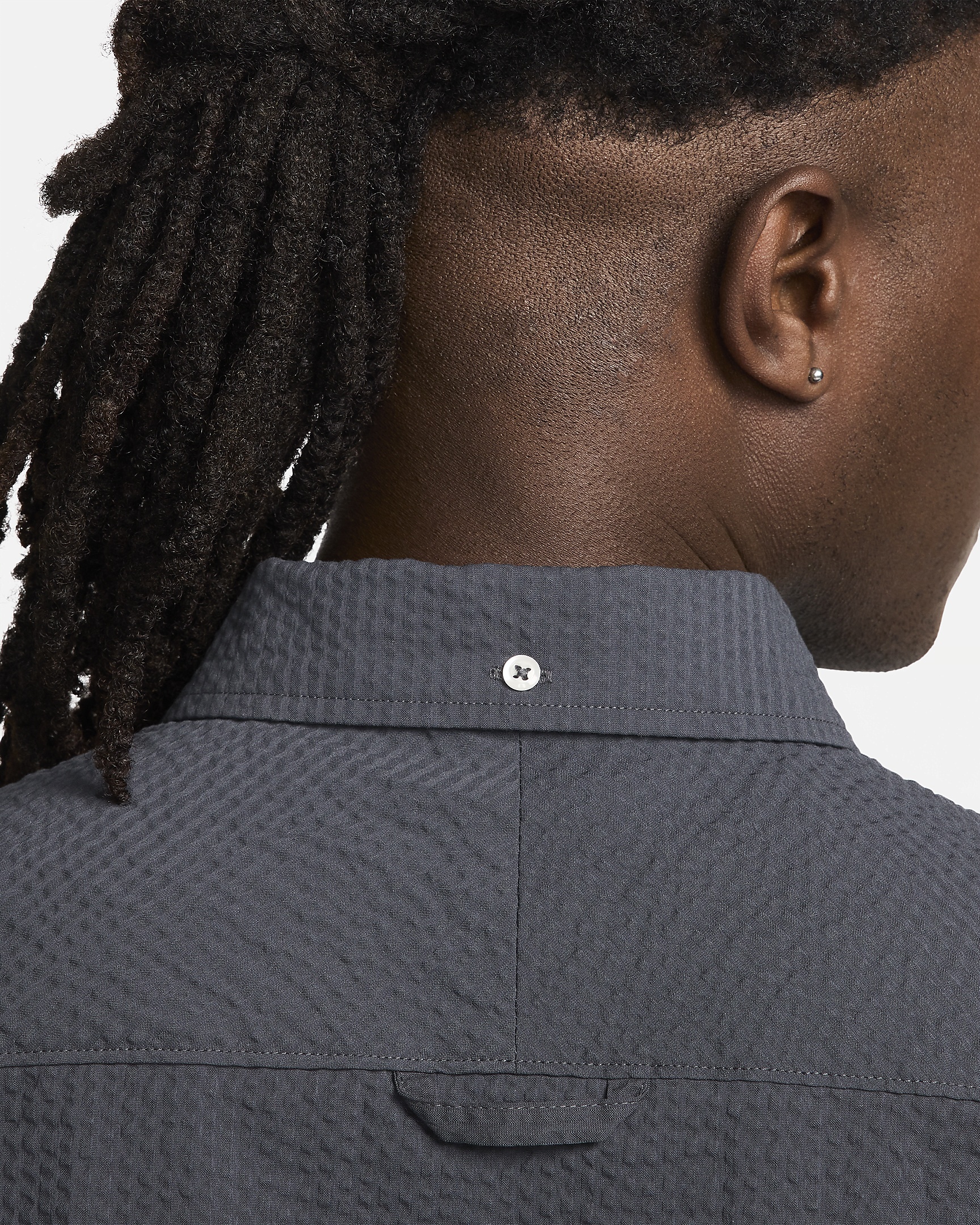 Nike Life Men's Short-Sleeve Seersucker Button-Down Shirt - 5