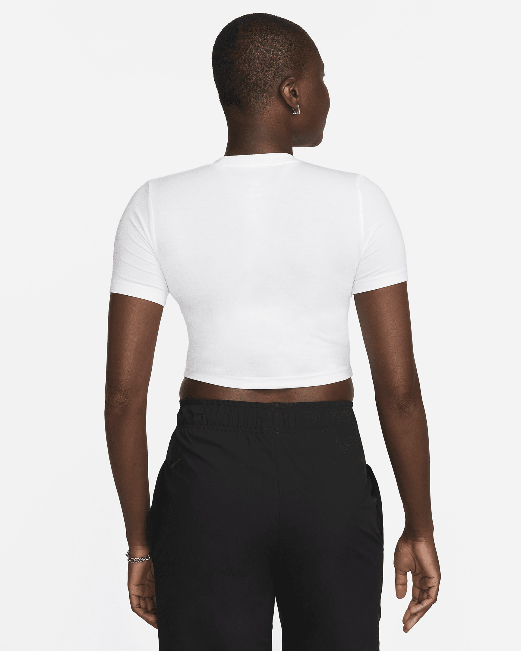 Nike Sportswear Essential Women's Slim Cropped T-Shirt - 2