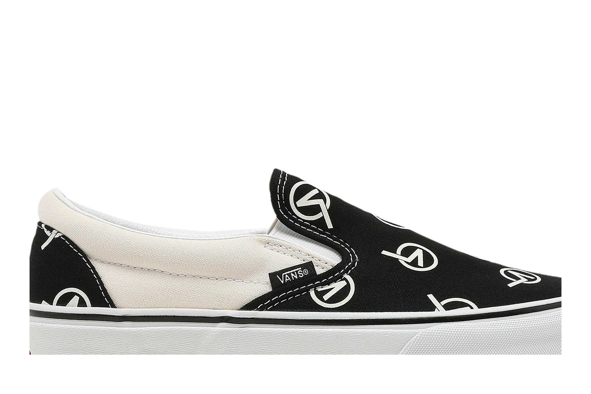Classic Slip-On 'Circle V' - 2