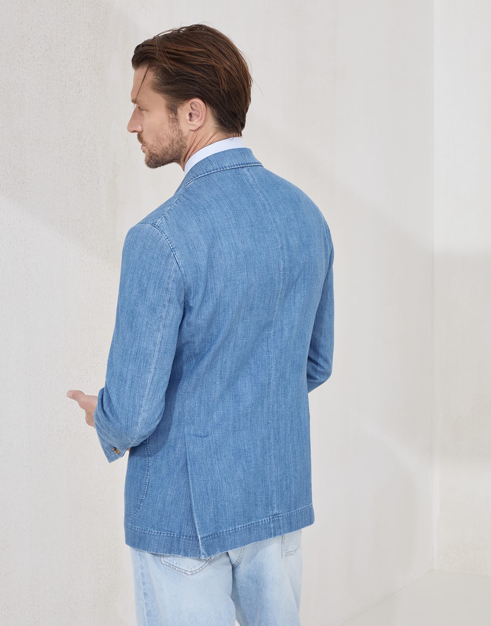 Lightweight old denim deconstructed one-and-a-half breasted blazer with patch pockets - 2