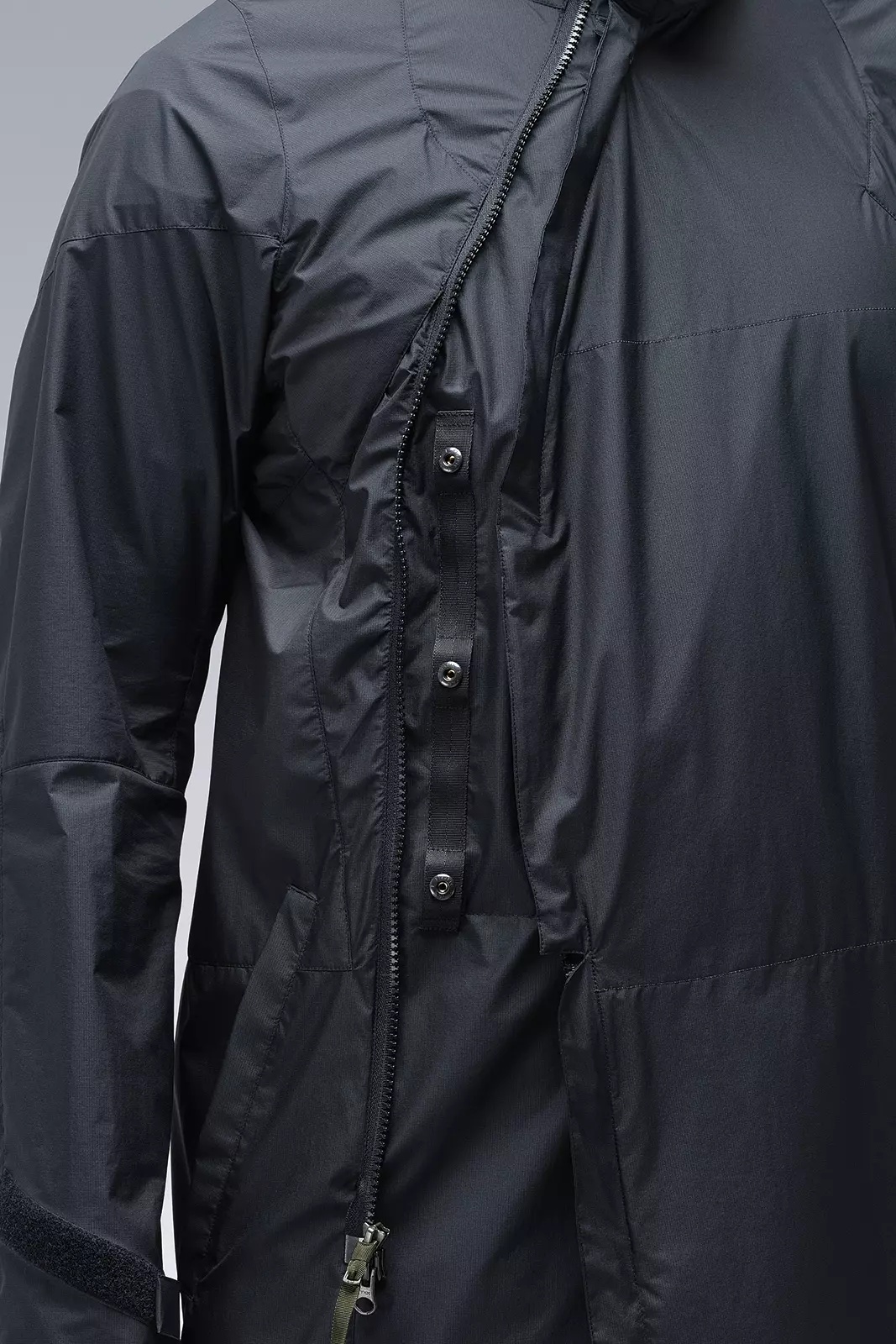 J82-WS 2L Gore-Tex Infinium™ Windstopper® Interops Coat Black - 36