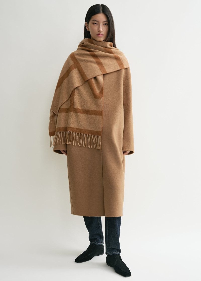 Monogram jacquard wool scarf camel 1