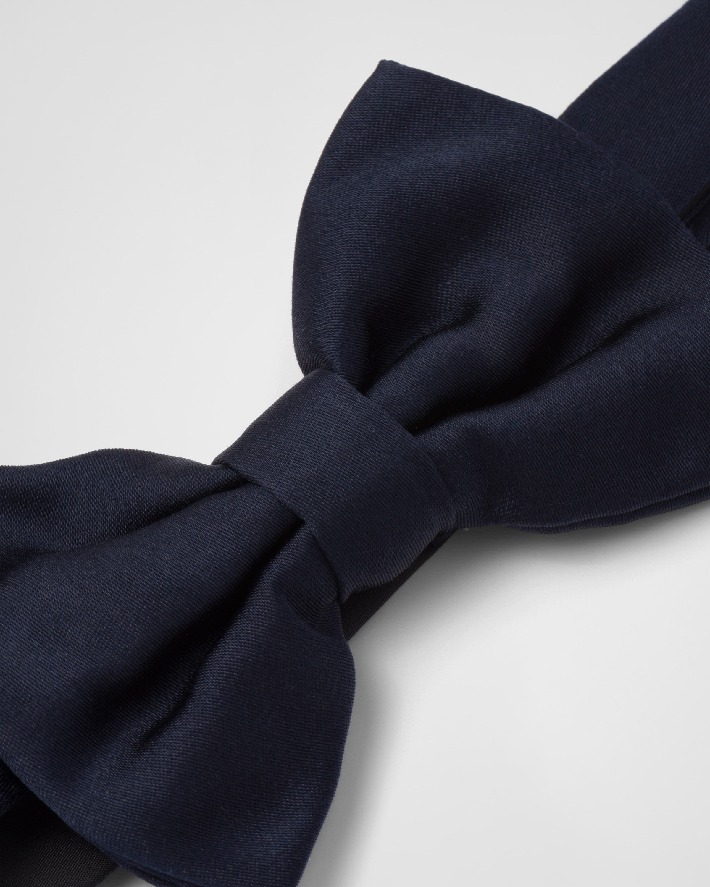 Satin bowtie - 3