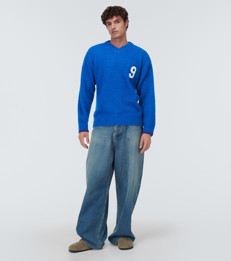 ERL Bouclé sweater outlook