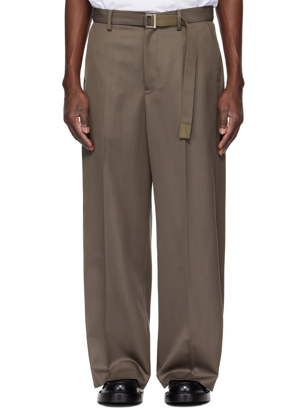Sacai Doeskin Pants 25-03633M TAUPEサイズ1 Sacai Doeskin Pants 25-03633M TAUPEサイズ1 Sacai Doeskin