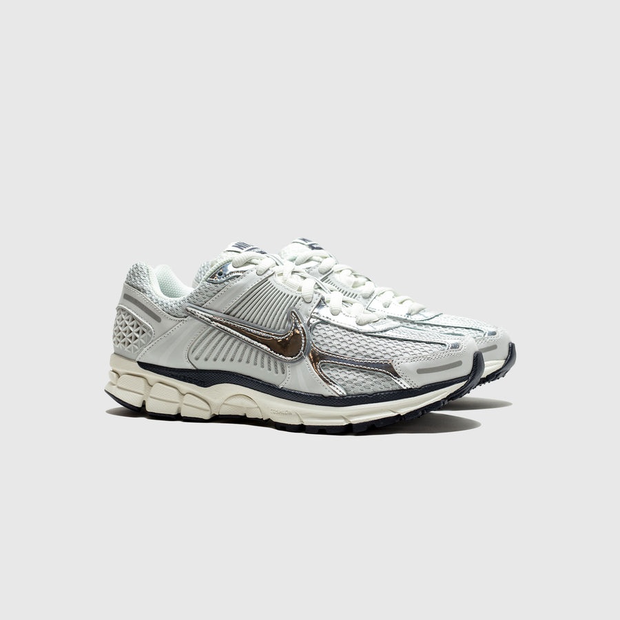 WMNS ZOOM VOMERO 5 "PHOTON DUST" - 2