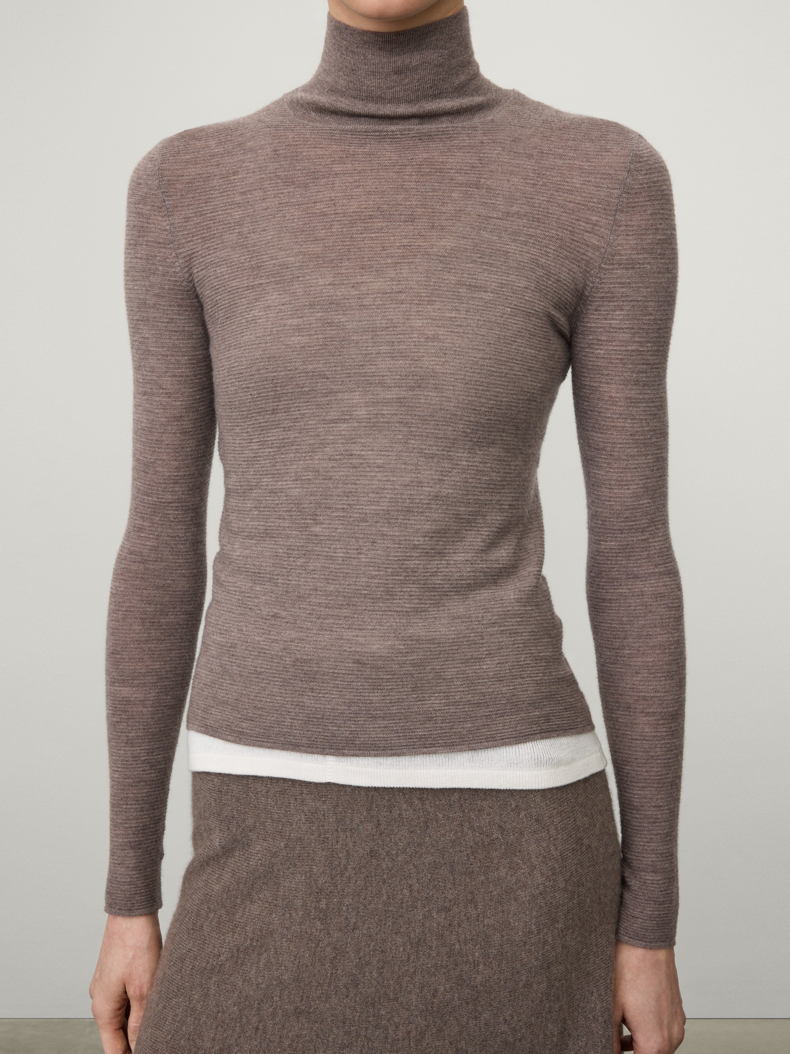 The Lory Sweater - 4