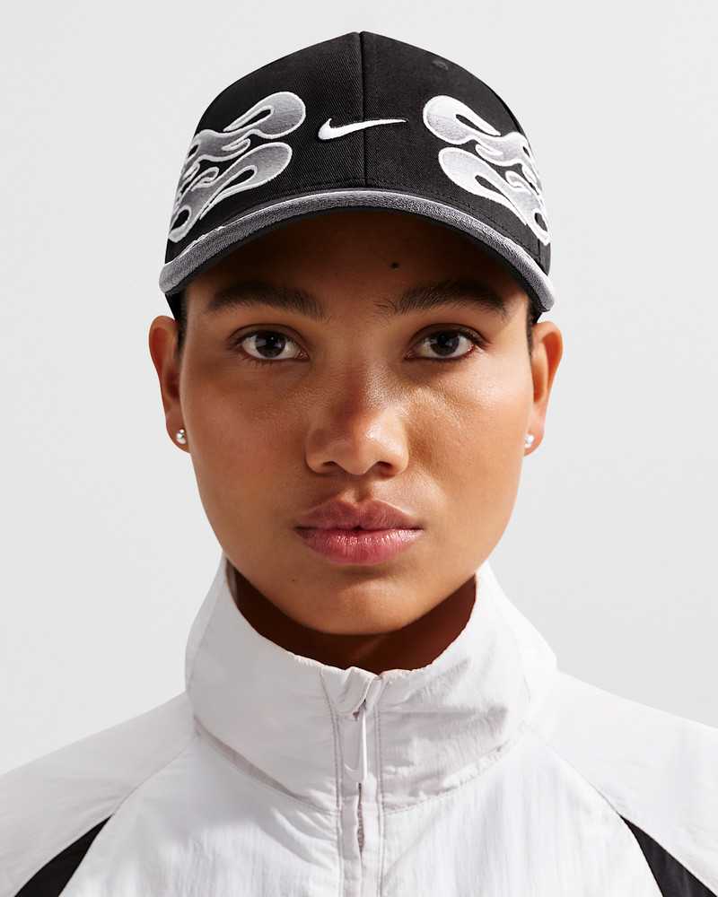 Nike Club Structured OG Flame Cap 1