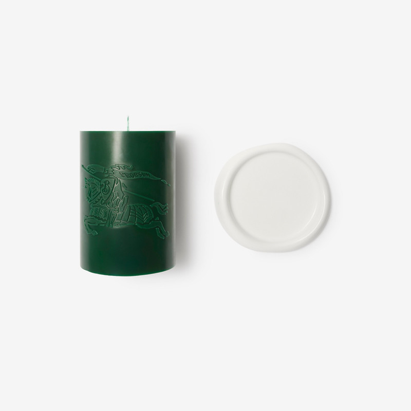 Burberry Ivy and Sandalwood Candle outlook