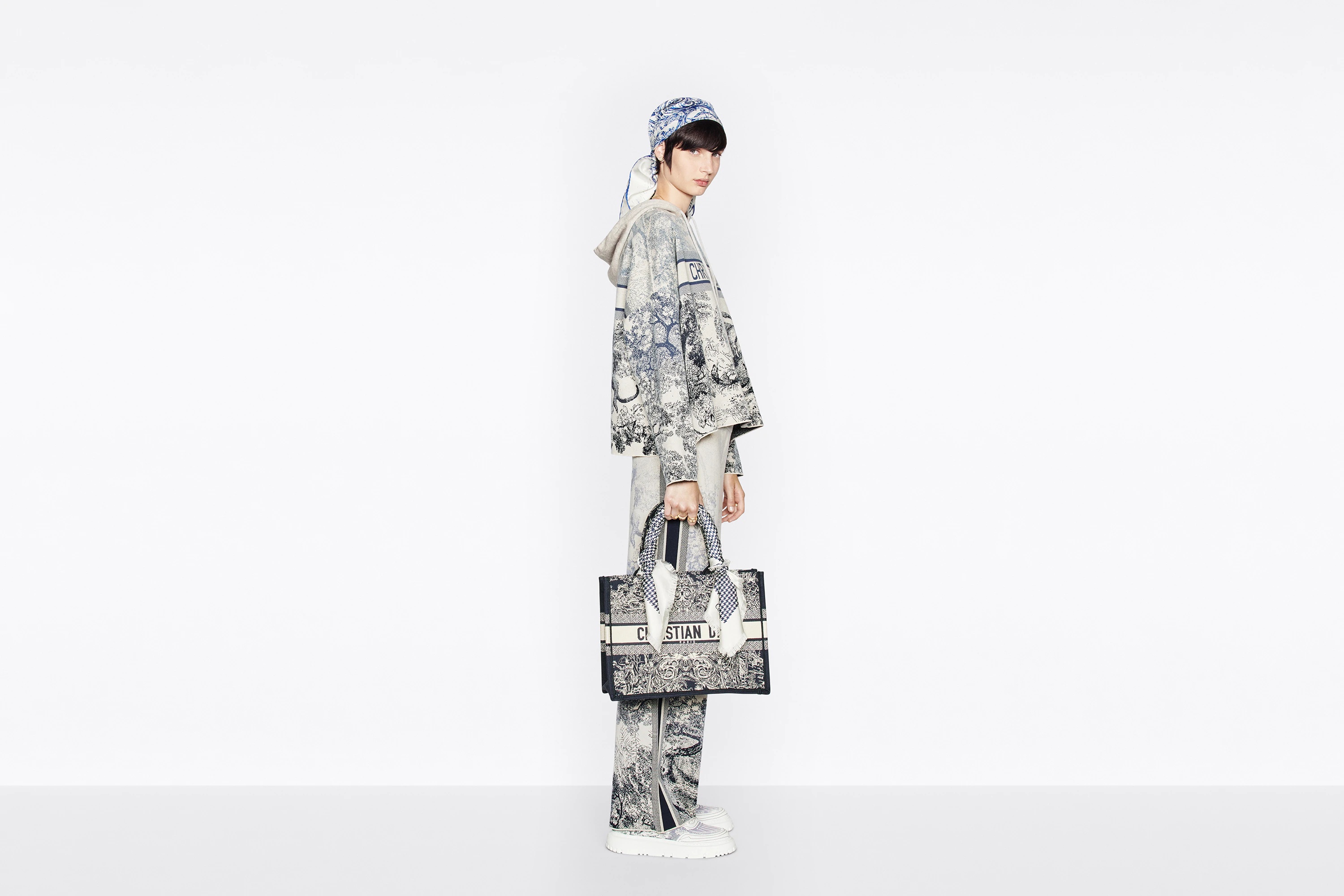 Dior Chez Moi Hooded Sweatshirt - 5