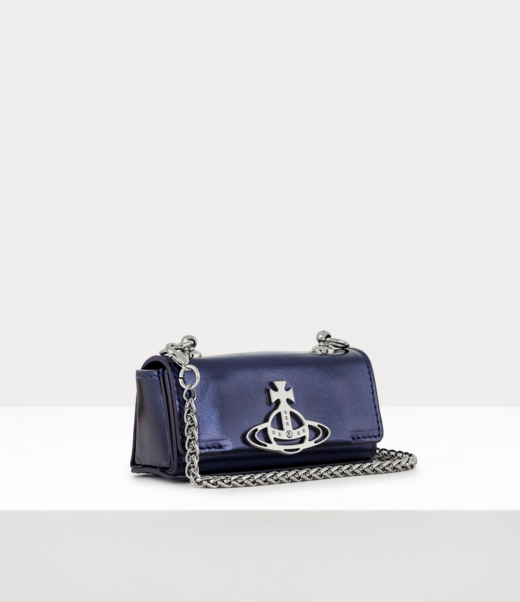 LIPPY LIPSTICK CASE WITH CHAIN - 2