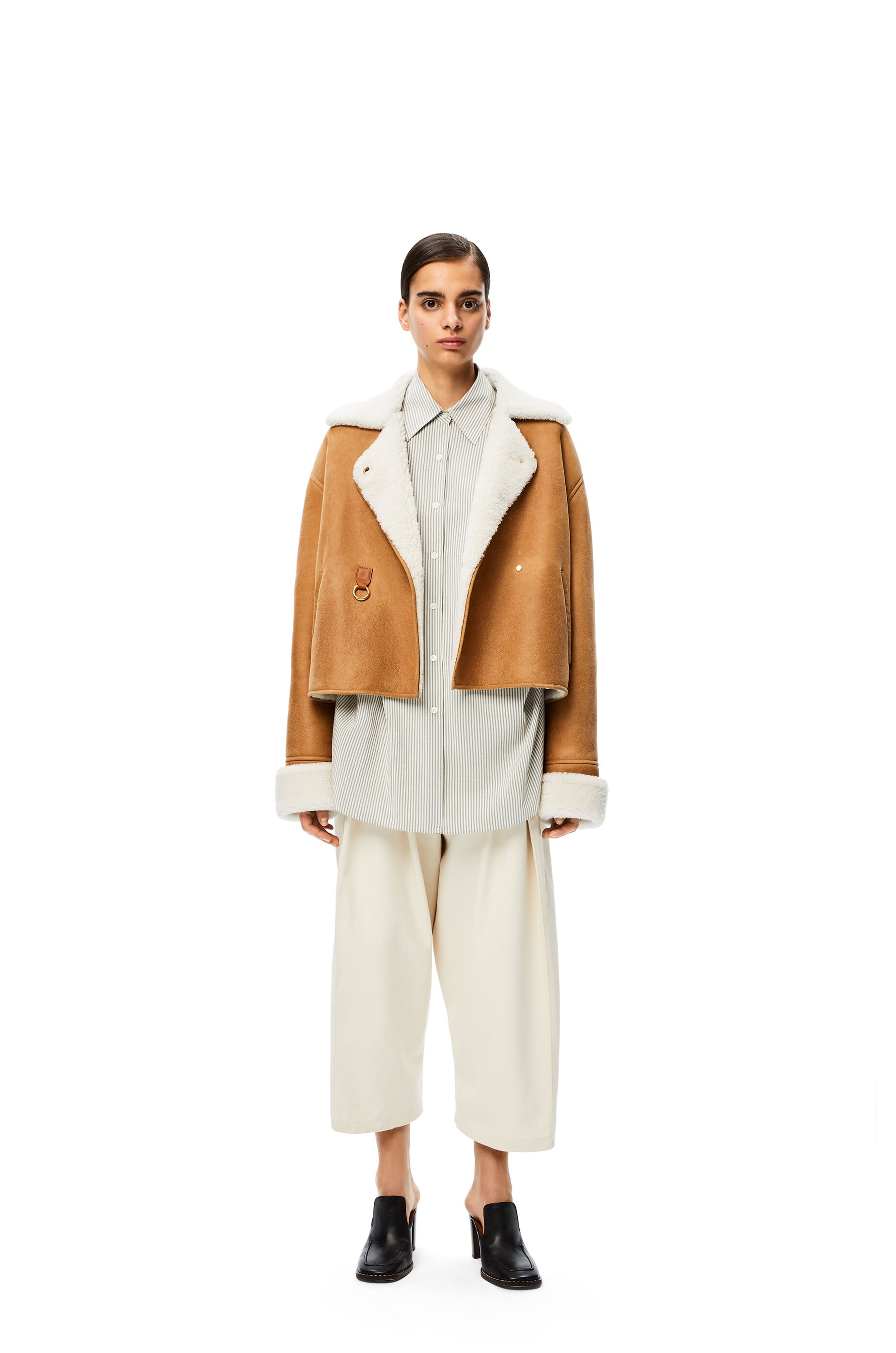 Cropped double-breasted jacket in shearling - 2