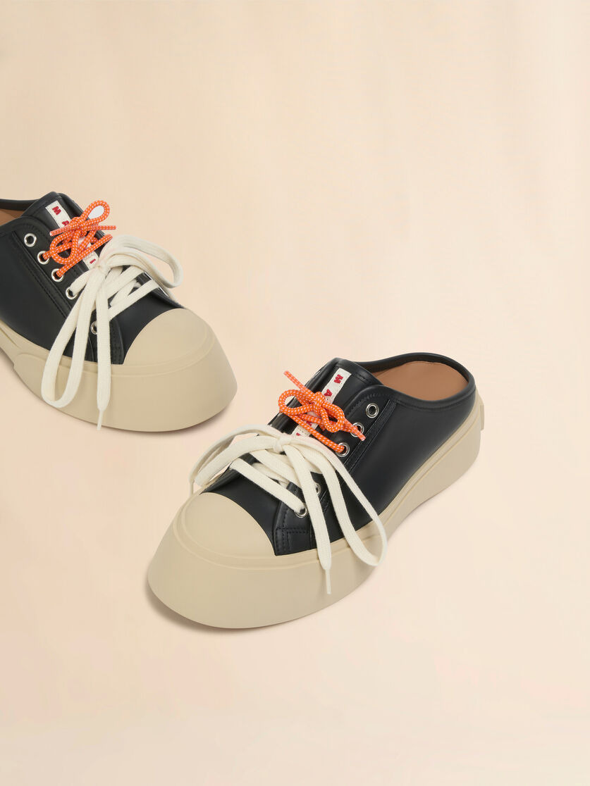 BLACK LEATHER PABLO LACE-UP SABOT - 5