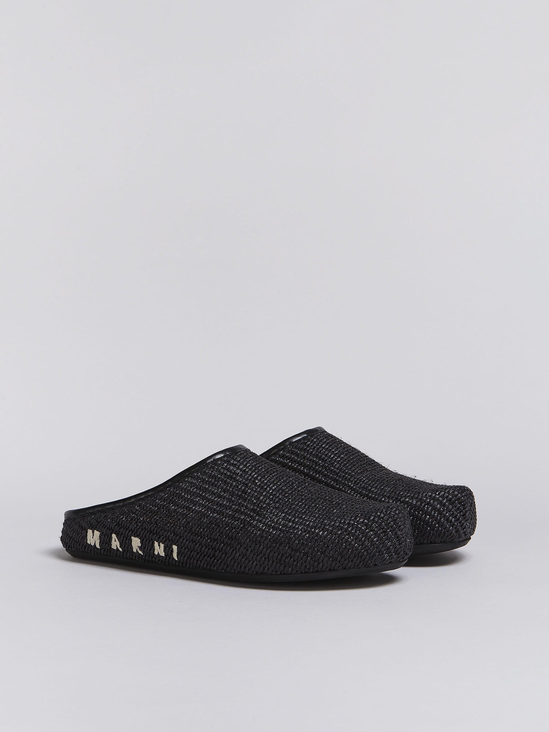 BLACK RAFFIA AND LEATHER FUSSBETT SABOT - 2