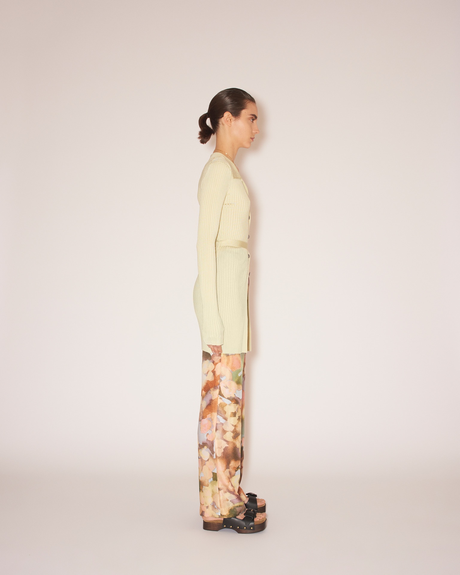 MARDI - Shiny viscose-rib long-sleeve cardigan - Wax - 5