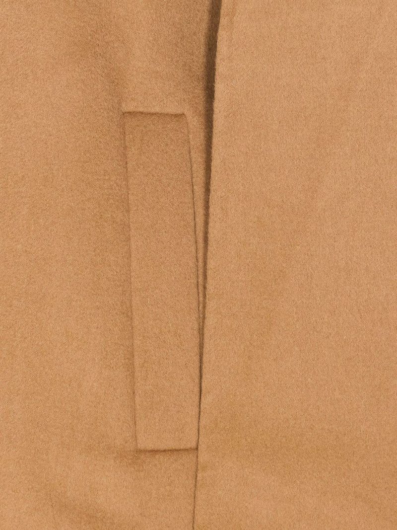 single-breasted coat 3
