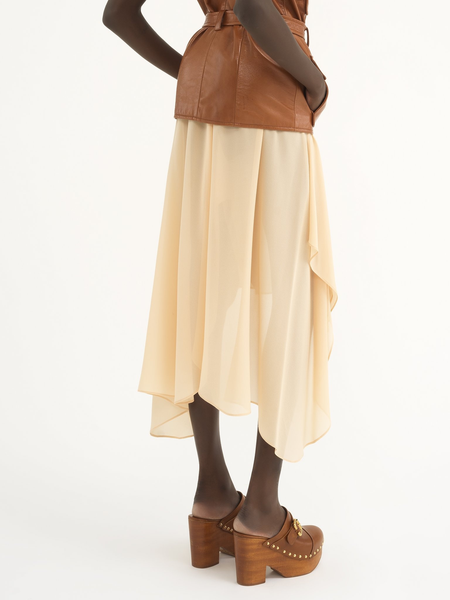 FLUID VOLANT SHORTS IN SILK GEORGETTE - 5