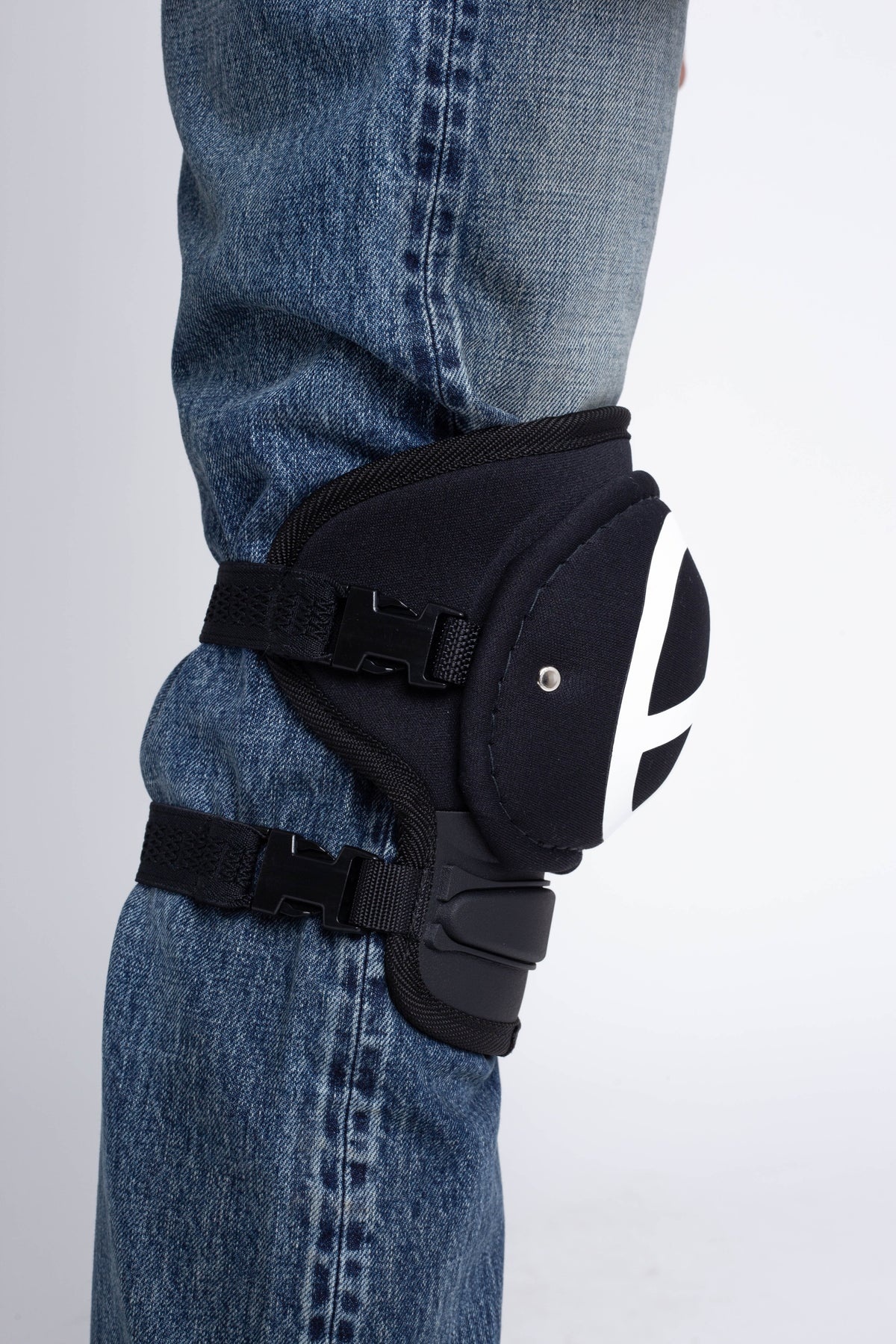 PEACE Knee Pad - 5